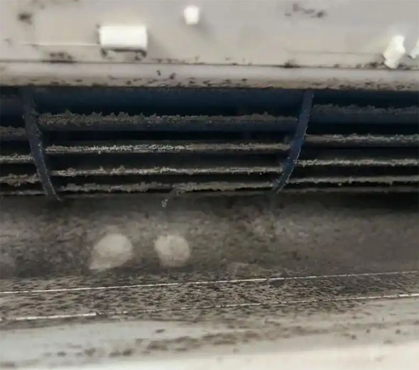 韩城空调吹的风有股烧焦味是怎么回事